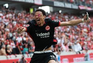 图片报：埃基蒂克固定转会费9000万欧，浮动奖金500万欧