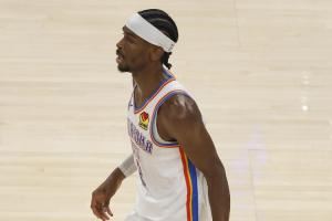 关键时刻发威！亚历山大揭幕战第四节&加时合砍24分 本世纪最高