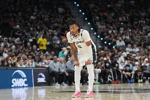 卡斯尔：我们之前有点太安逸了 需要这场失利作为当头棒喝