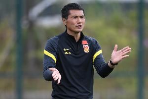 北青:邵佳一执教西海岸的绝大多数助手,都将“移植”到国足团队